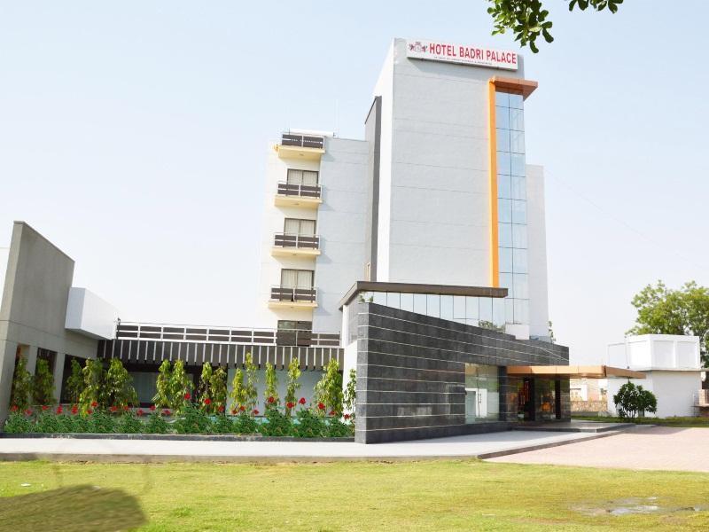 Capital O 11973 Badri Palace Džódhpur Exteriér fotografie